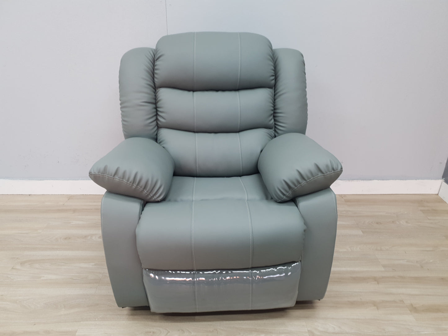 Light Grey Full Euro Leather Recliner Lounge Set.