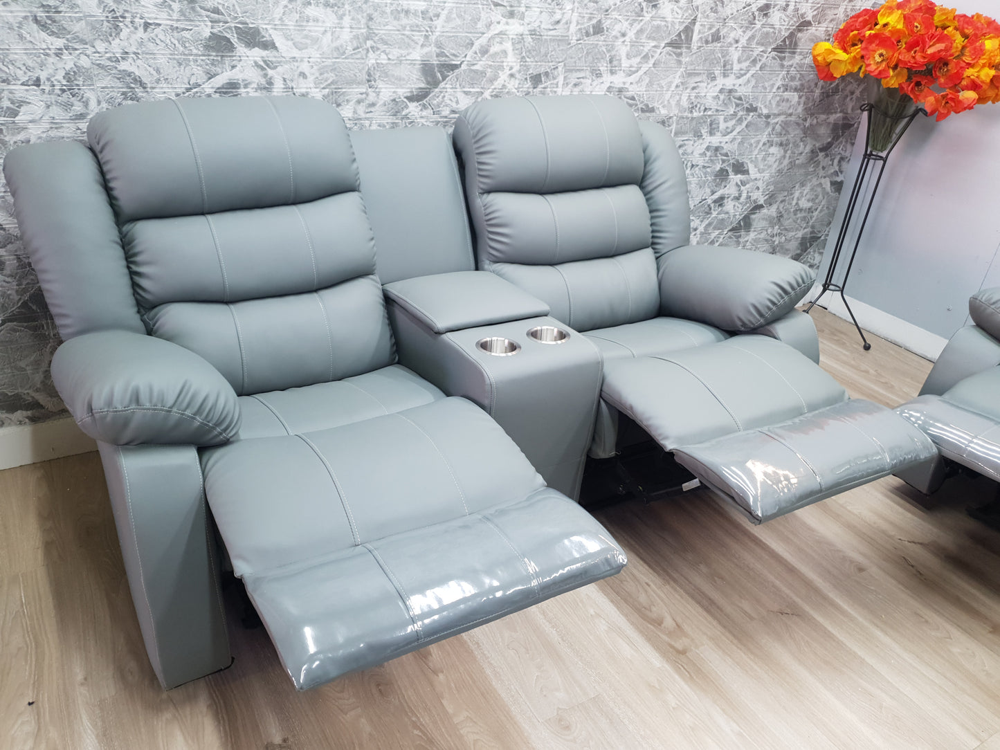 Light Grey 5 Seater 5 Action Full Euro Leather Recliner Lounge Set.